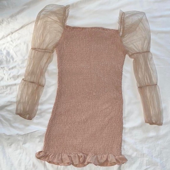 Smocked / shirred dress with long sleeved Cinched sheer mesh puff sleeves - Picture 3 of 3